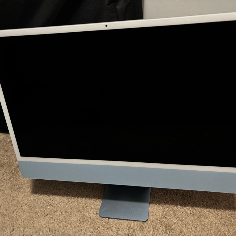 Apple iMac 24-inch in Light Blue